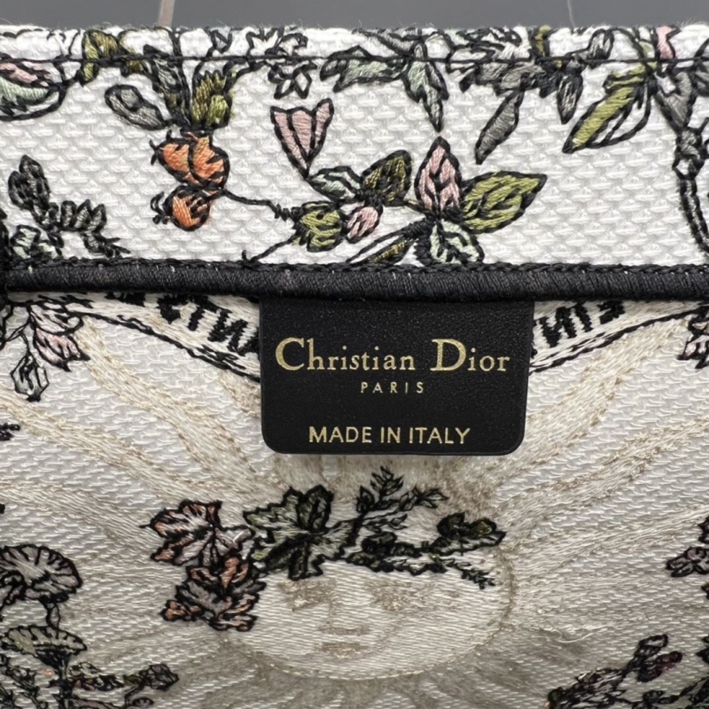 Dior Shopping Bags